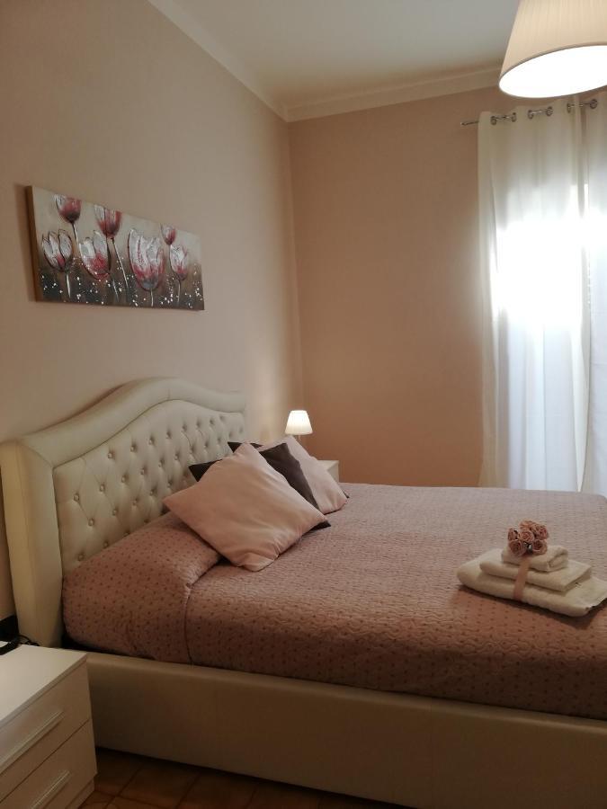 Casa Francesca E Rooms Санта-Марія-ді-Кастеллабате Екстер'єр фото