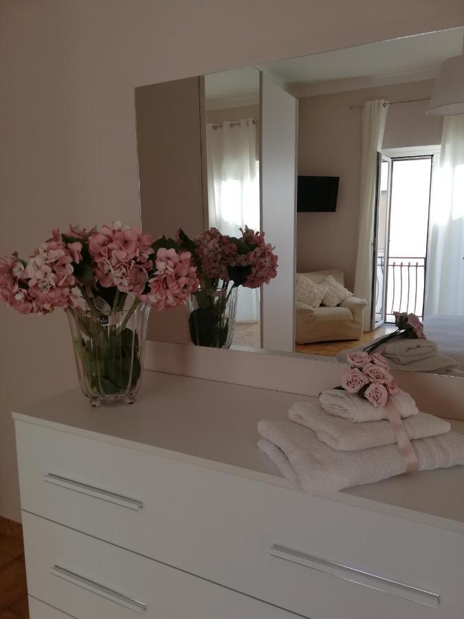 Casa Francesca E Rooms Санта-Марія-ді-Кастеллабате Екстер'єр фото