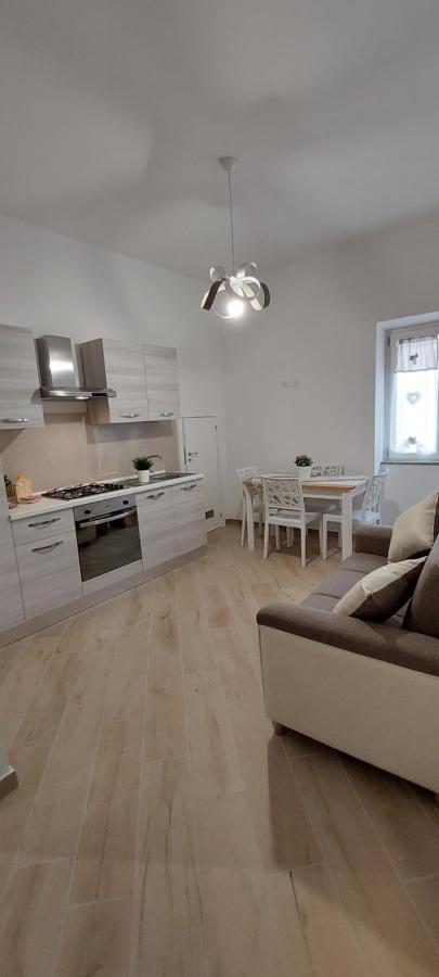 Casa Francesca E Rooms Санта-Марія-ді-Кастеллабате Екстер'єр фото